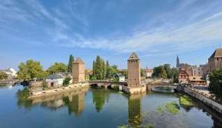 Cầu Ponts Couverts Strasbourg