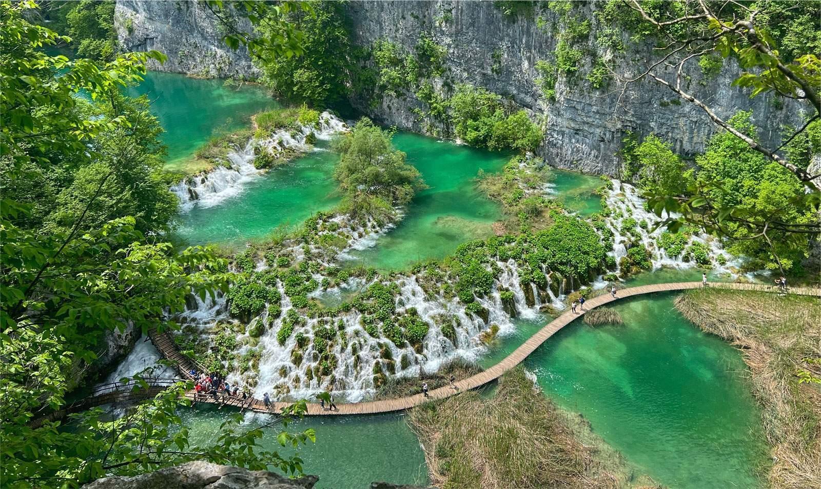 Tour Trung Âu – Nam Tư Cũ: Hành Trình Khám Phá 7 Quốc Gia Balkan (16N15Đ)